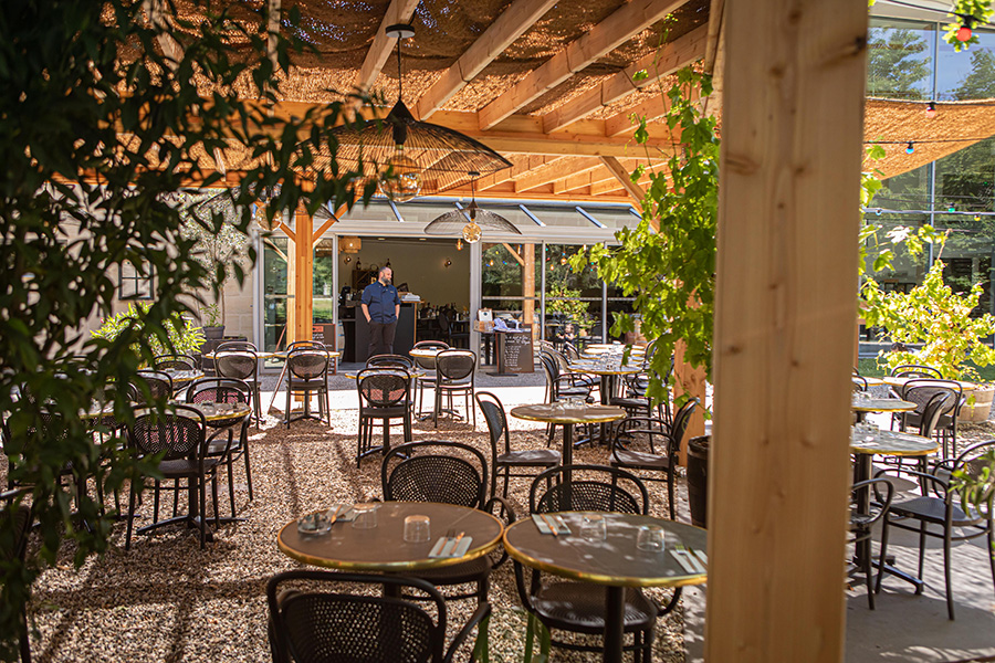 Brasserie 1902 à Ludon-Médoc : restaurant du midi, repas de groupe, etc.